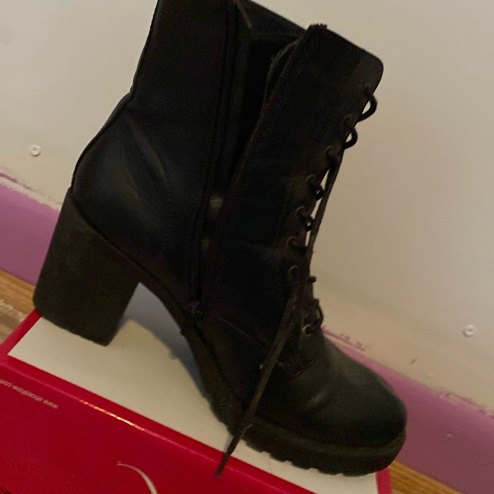 Noelle combat boots with heel